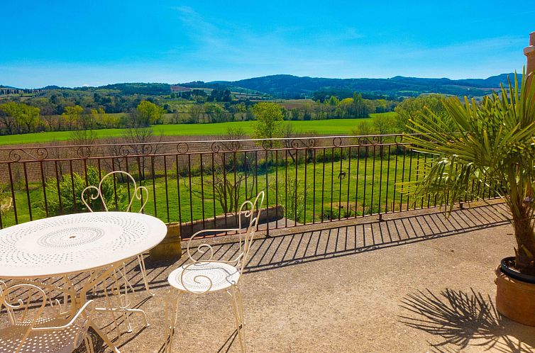 Vakantiehuis Villa mit Garten, Grill und Terrasse