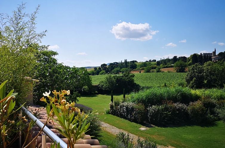 Enjoy the sweeping views of the countryside at Cottage in Limoux, a vacation rental in Limoux, Languedoc Roussillon, France.