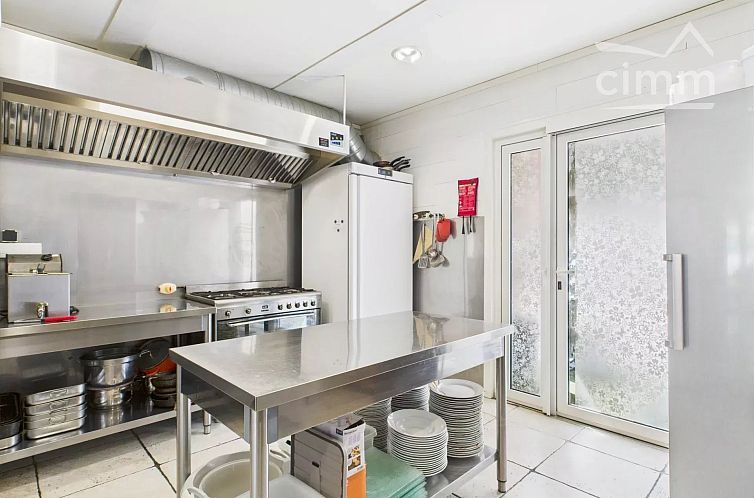 Geschakelde woning in Les Mages