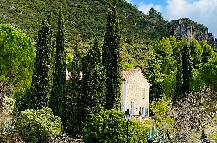 La Bellion