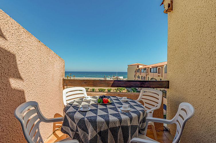 Guest house 04615109 - Apartment Languedoc / Roussillon - Appartement Front de Mer