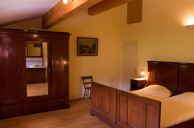 Vakantiehuis Sehr großes Ferienhaus inmitten der Natur