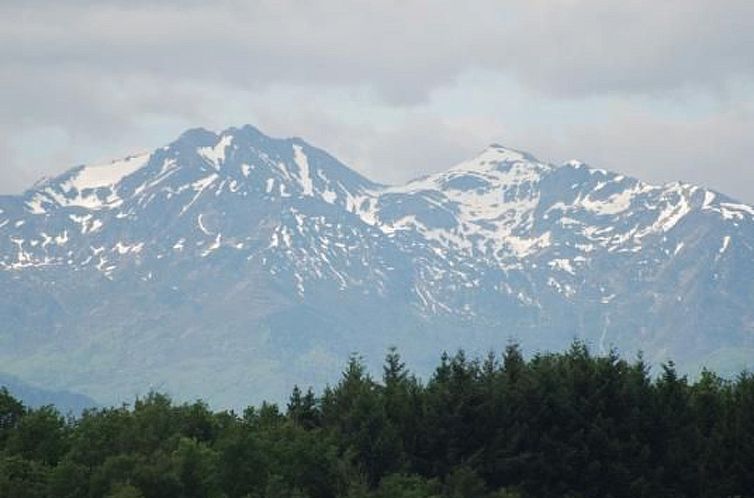 Vakantiehuis Sehr großes Ferienhaus inmitten der Natur