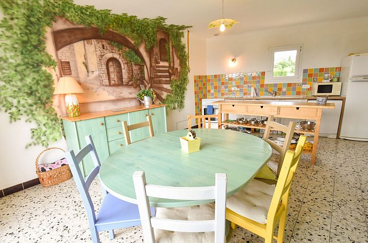 Vakantiehuis Schönes Ferienhaus mit Pool