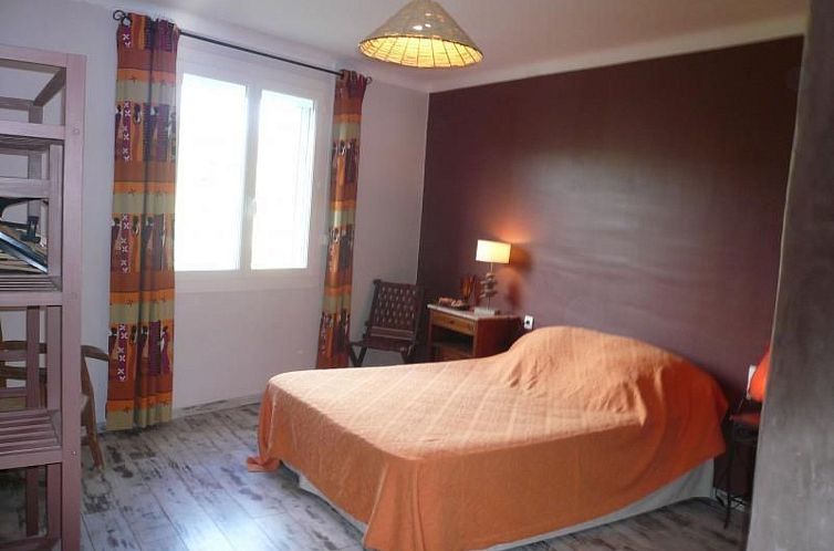 Vakantiehuis Schönes Ferienhaus mit Pool