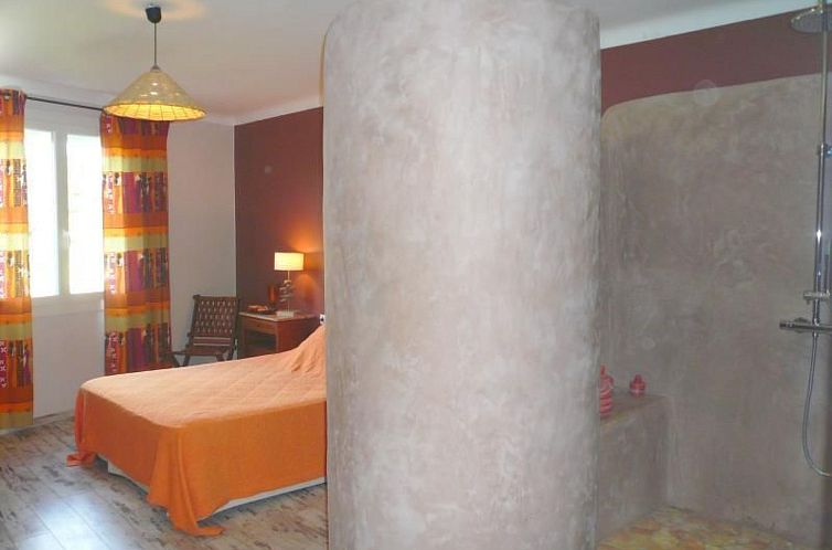 Vakantiehuis Schönes Ferienhaus mit Pool