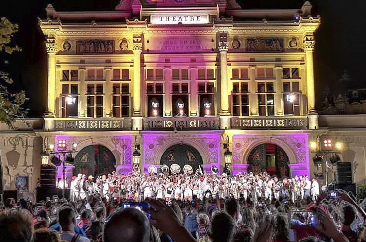 Appartement mit Terrasse