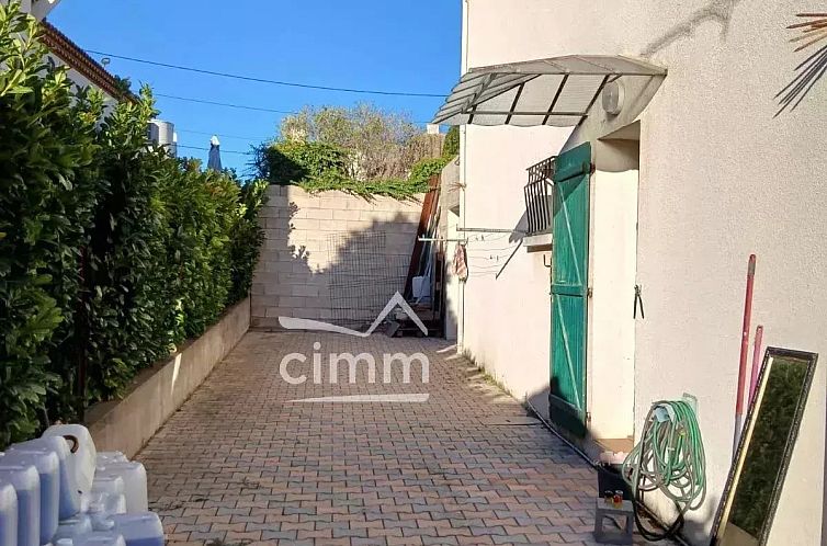 Geschakelde woning in Beziers
