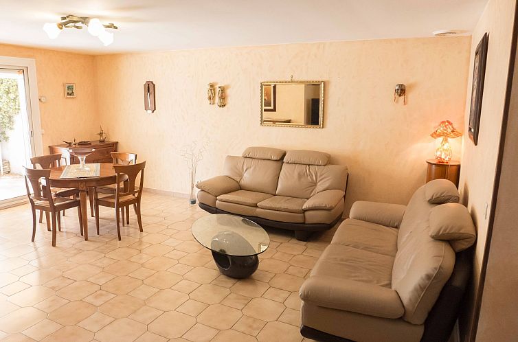 Vakantiehuis Haus für 4 Personen mit großem Privatpool