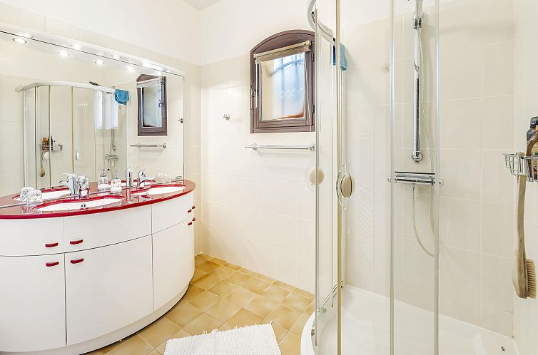 Vrijstaande woning in Saint Maximin