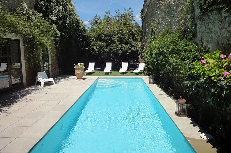Vakantiehuis Villa "Brassens" mit privatem Pool