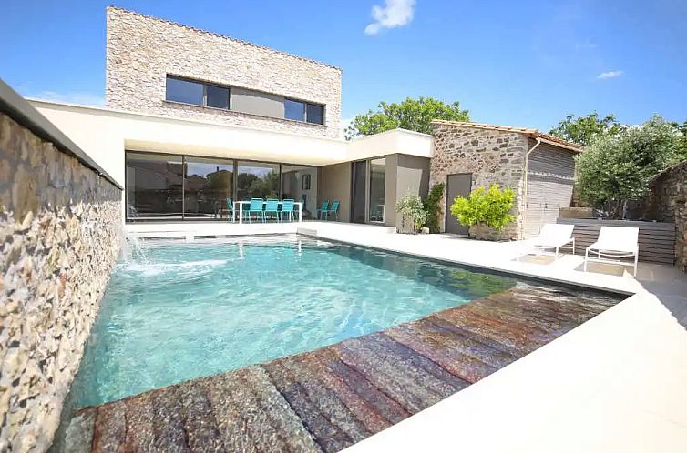 Villa Lily