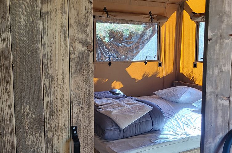 Glamping Lodge PREMIUM RIVER SPA
