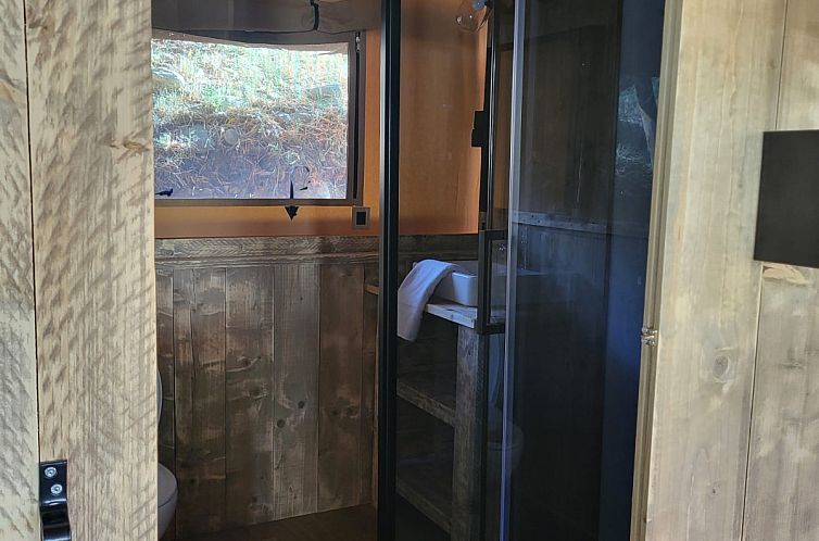 Glamping Lodge PREMIUM RIVER SPA