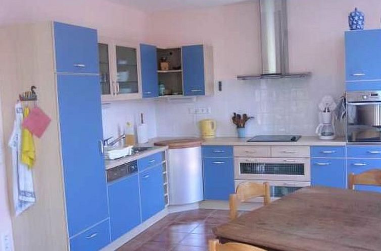 Vakantiehuis Gemütliches Haus mit Garten für 6 Pers.