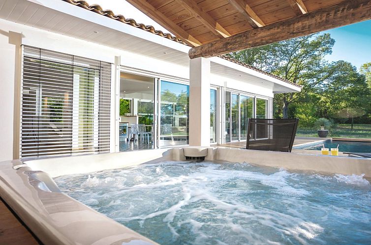 Vakantiehuis Domäne "Villa Océane" mit Jacuzzi