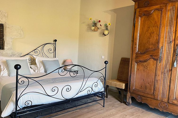 Vakantiehuis Domäne "Pavillon Timéo" mit Infinity-Pool