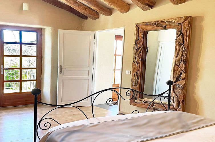 Vakantiehuis Domäne "Pavillon Timéo" mit Infinity-Pool