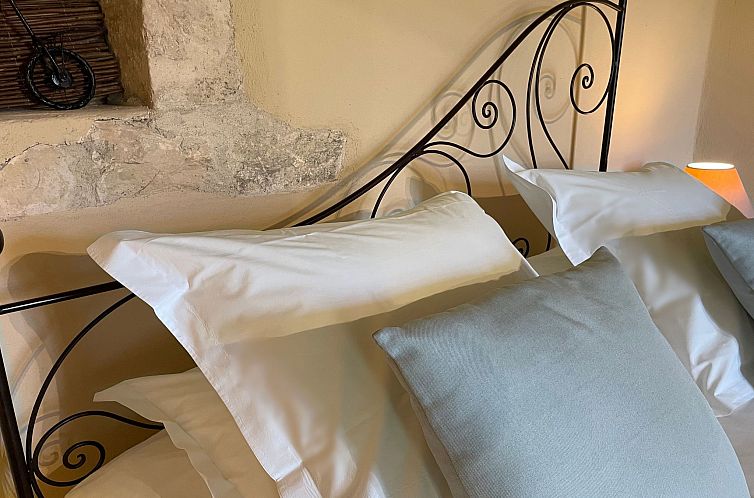 Vakantiehuis Domäne "Pavillon Timéo" mit Infinity-Pool