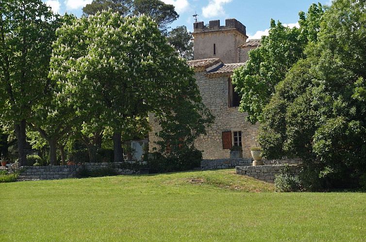 Vakantiehuis Domaine "Suite Margot" mit Infinity-Pool