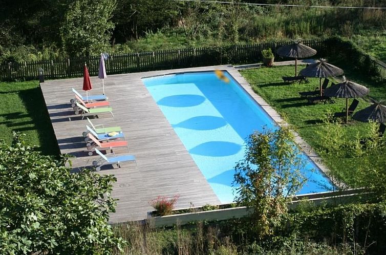 Appartement "Le Grenier" mit Pool