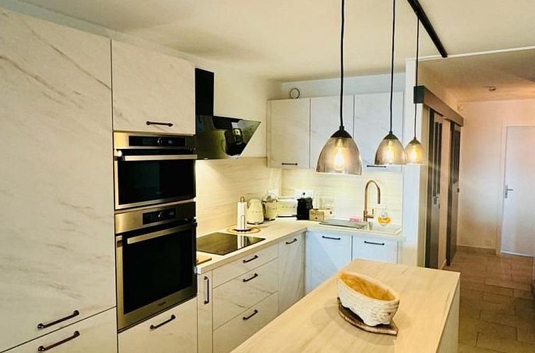 Appartement Wunderschöne renovierte Wohnung mit vollem Meer