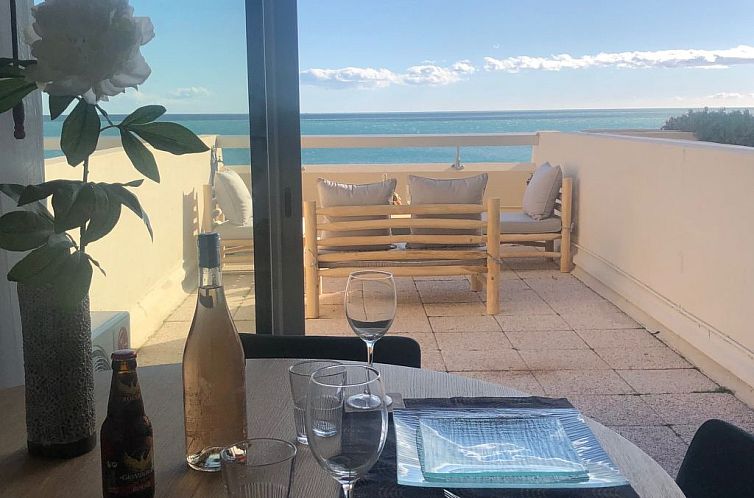 Appartement Wunderschöne renovierte Wohnung mit vollem Meer