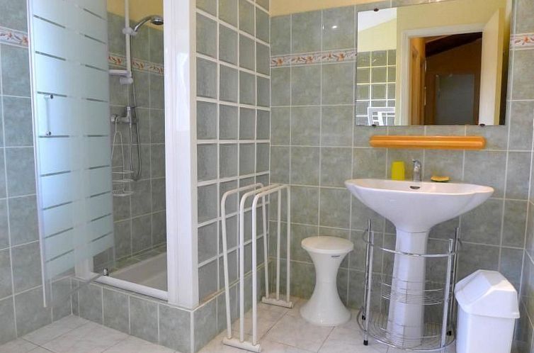 Vakantiehuis Charmantes Natursteinhaus mit Pool