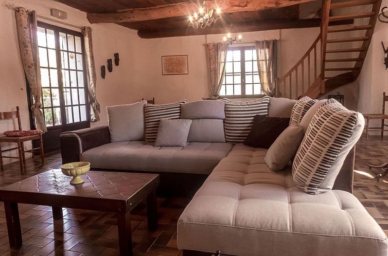 Vakantiehuis Charmantes Natursteinhaus mit Pool