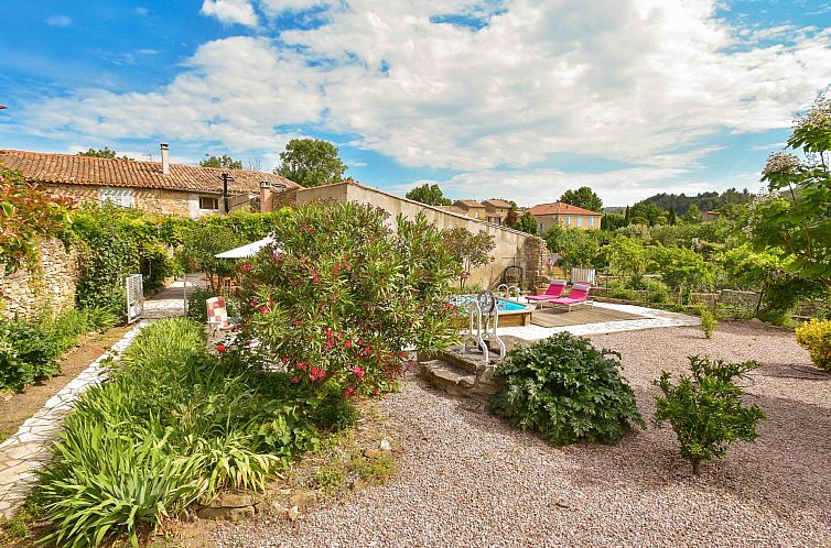 Vakantiehuis Charmantes Natursteinhaus mit Pool