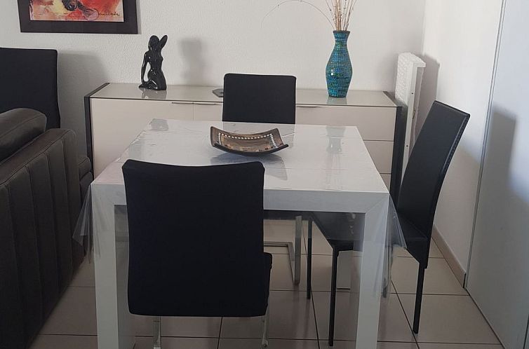 Appartement Moderne Ferienwohnung mit Meerblick