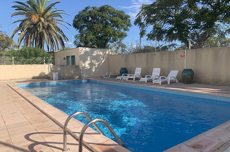 Guest house 0469939 - Apartment Languedoc / Roussillon - Appartement La Palme d'Or