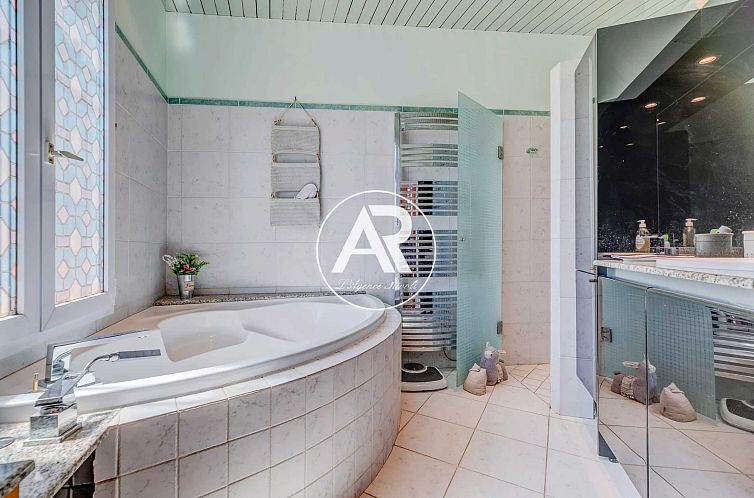 Geschakelde woning in Nice