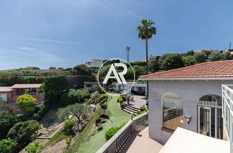 Geschakelde woning in Nice