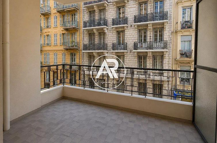 Geschakelde woning in Nice