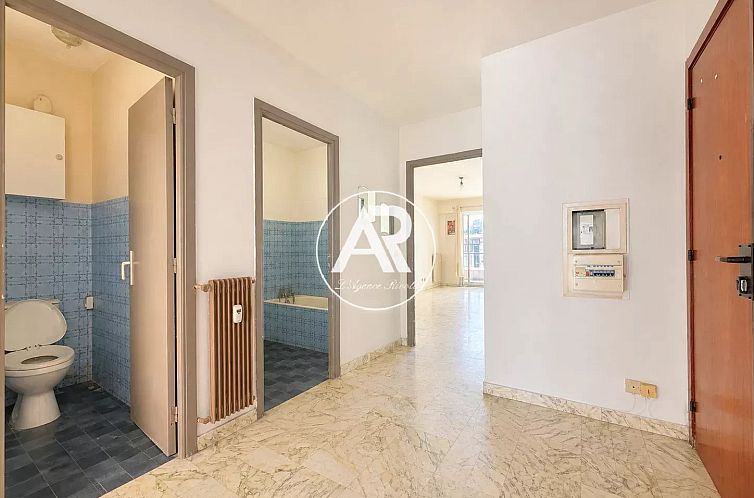 Geschakelde woning in Nice