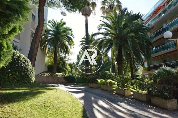 Geschakelde woning in Nice