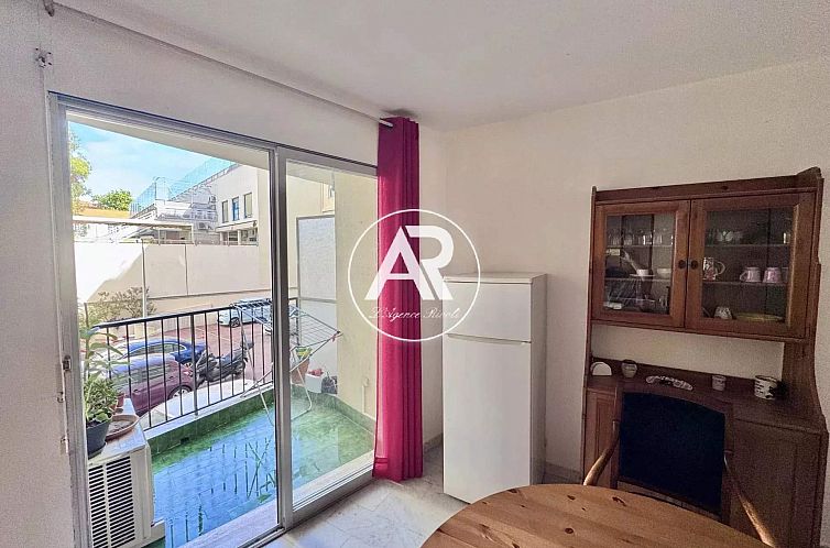 Geschakelde woning in Nice