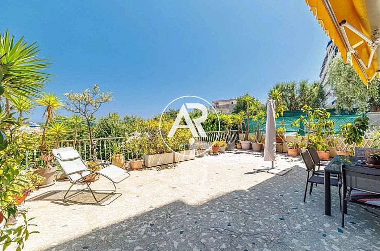 Geschakelde woning in Nice