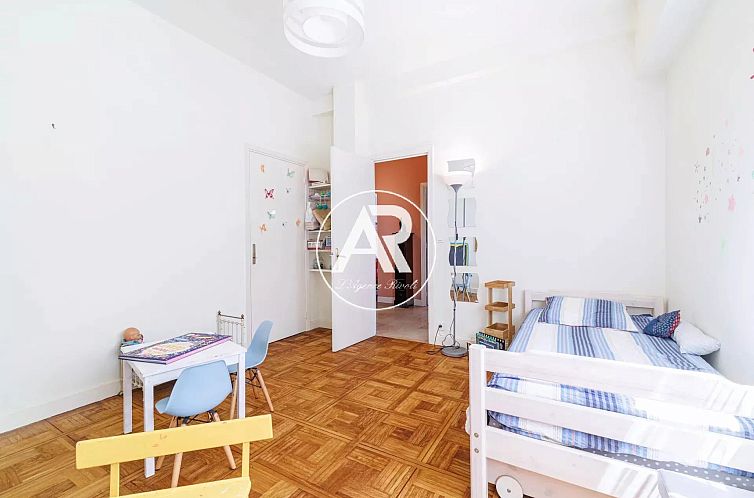 Geschakelde woning in Nice
