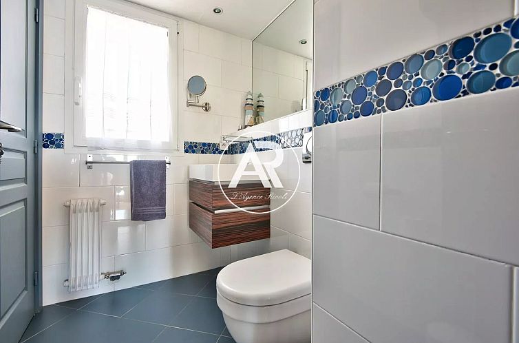 Geschakelde woning in Nice