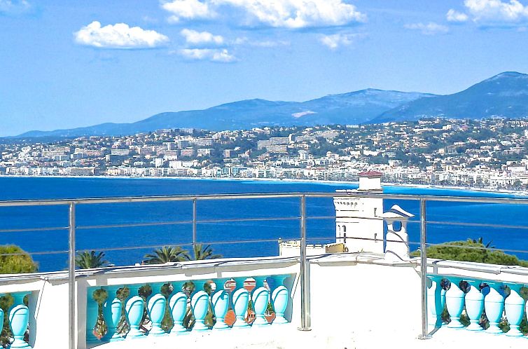 Vakantiehuis Ferienvilla "Villa Dracoena".