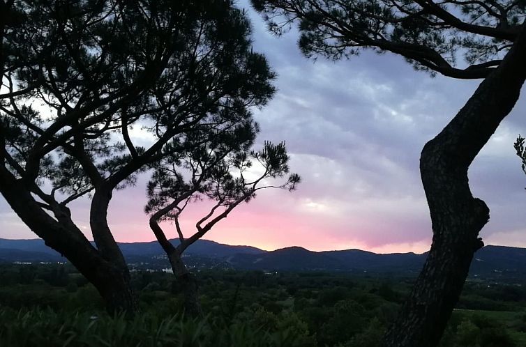 Vakantiehuis Anlage mit Tennisplatz und 3 Gemeinschaftspools