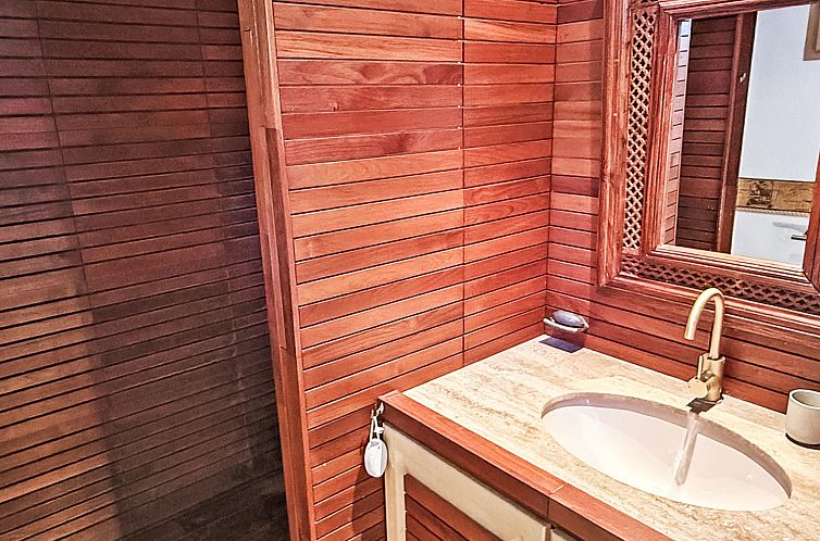 Vakantiehuis Villa 6 Chambres 12 Pers - Piscine - Clim - Wif