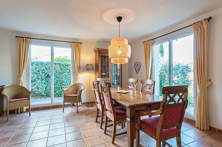 Vrijstaande woning in Nans-Les-Pins