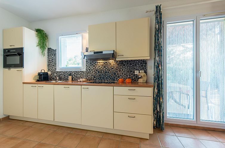 Geschakelde woning in Nans-Les-Pins