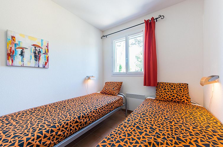 Geschakelde woning in Nans-Les-Pins