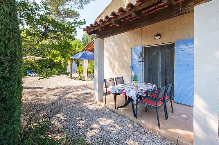 Geschakelde woning in Nans-Les-Pins