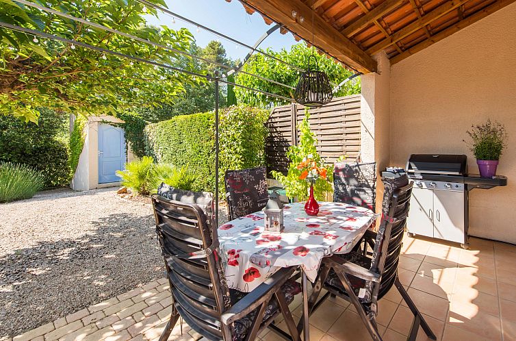 Geschakelde woning in Nans-Les-Pins