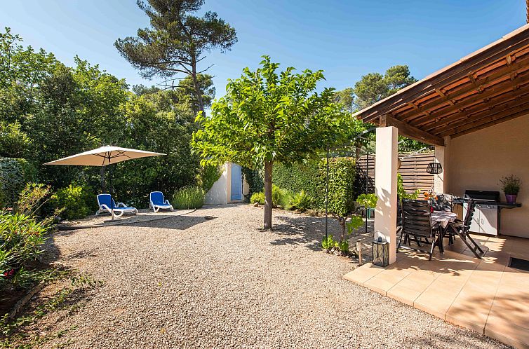 Geschakelde woning in Nans-Les-Pins